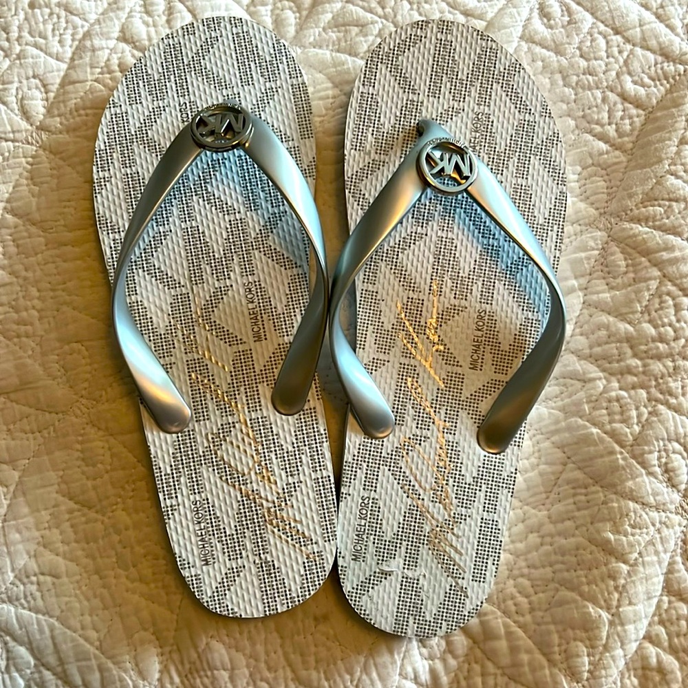 MK Flip Flops